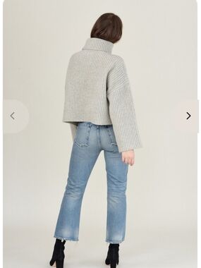 Demylee Cropped Ribbed Cowl Turtleneck Sweater - Light Gray